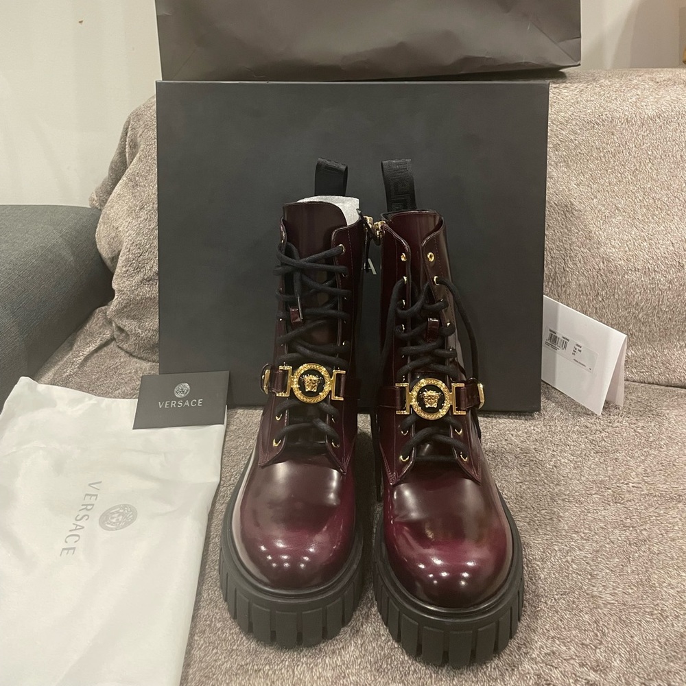 Versace brand new leather shoe